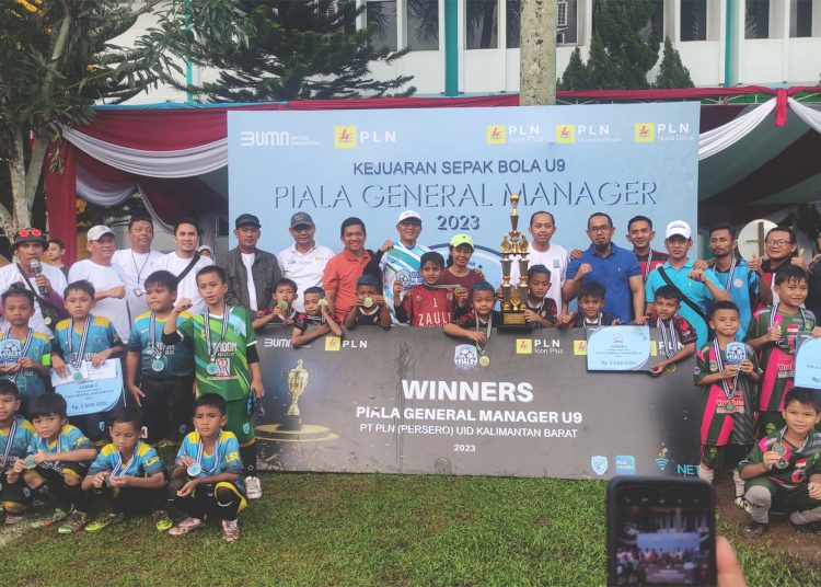PLN Unit Induk Distribusi Kalimantan Barat dukung Pesepakbolaan Usia Dini dengan Turnamen U9 Piala General Manager Cup 2023.(ist)