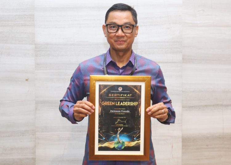 Direktur Utama PT PLN (Persero) Darmawan Prasodjo kembali dianugerahi penghargaan Green Leadership Utama.(ist)