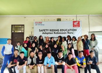 Asmo Kalbar Buka Wawasan Keselamatan di SMA 2 Sungai Raya