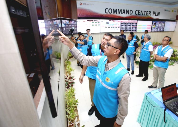 Direktur Utama PLN, Darmawan Prasodjo memantau pasokan listrik dalams etiap event.(ist)
