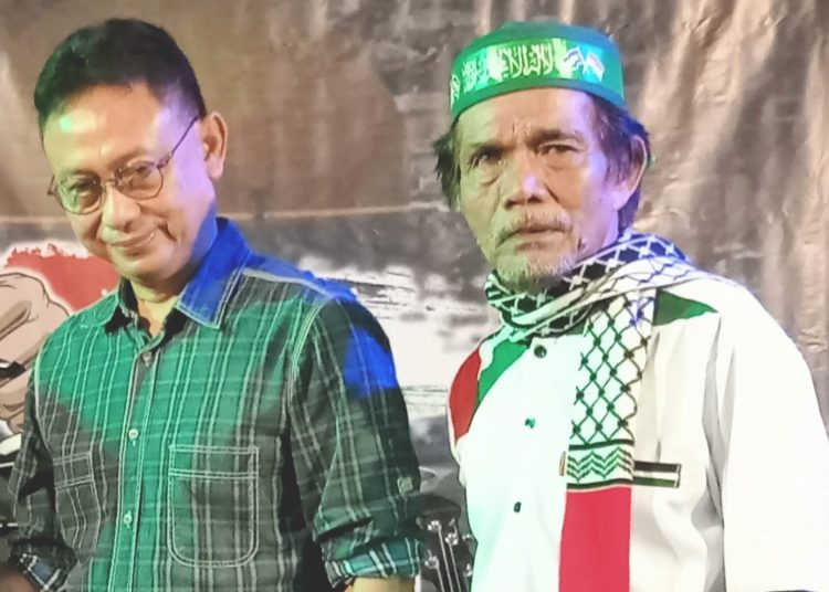 Ir, Werry Syahrial, MH (kanan) bersama Edi Rusdi Kamtono Wali Kota Pontianak periode 2018-2023 dalam kegiatan penggalangan dana Palestina di Pontianak.(ist)