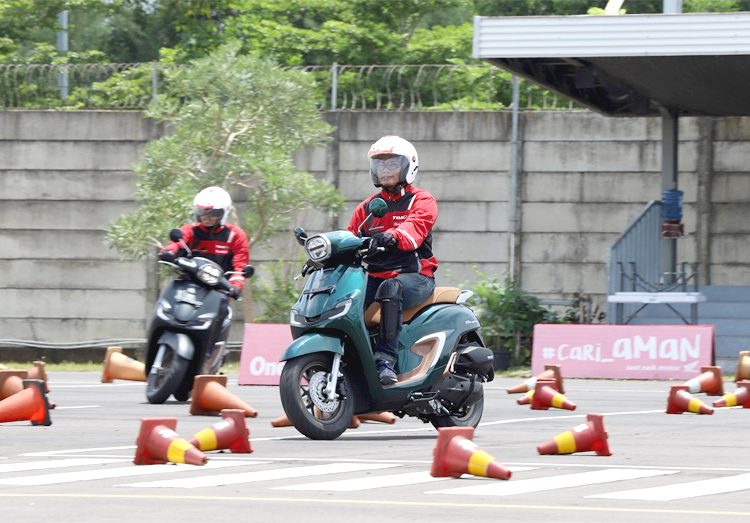Honda Vario 160 tampil dengan desain menawan dan fitur canggih.(ist)