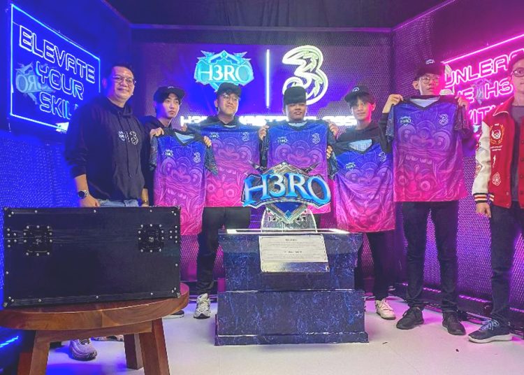Indosat Ooredoo Hutchison (Indosat atau IOH) melalui brand Tri menghadirkan program H3RO Masterclass: Level Up, sebuah program pelatihan Esports bagi para pemenang turnamen tingkat rookie.(ist)
