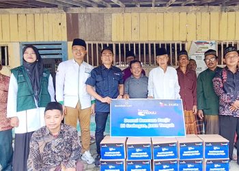 Peduli Korban Banjir di Jawa Tengah XL Axiata Salurkan Donasi