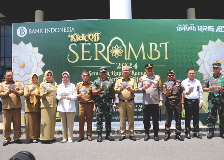 Pembukaan Kick-off Serambi dan GPM di halaman Kantor Gubernur Kalbar, Senin. (ist)