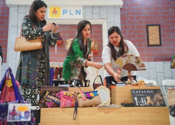 Booth UMK Binaan PLN Tawarkan Produk Khas Daerah