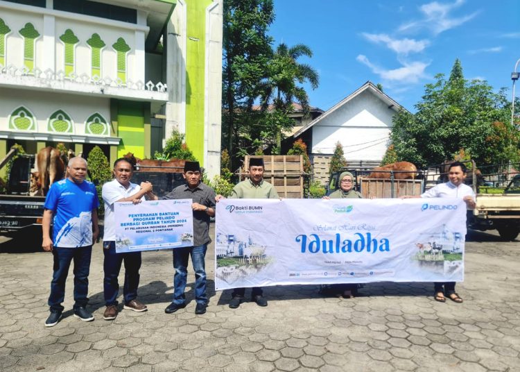 PT Pelabuhan Indonesia (Persero) Regional 2 Pontianak, Kalimantan Barat menyalurkan hewan kurban dalam rangka menyambut Hari Raya Idul Adha 1445 H. (ist)