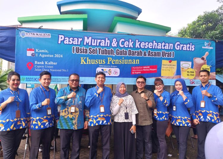 Kegiatan pasar murah dan cek kesehatan gratis Bank Kalbar CP Untan Pontianak, Kamis.