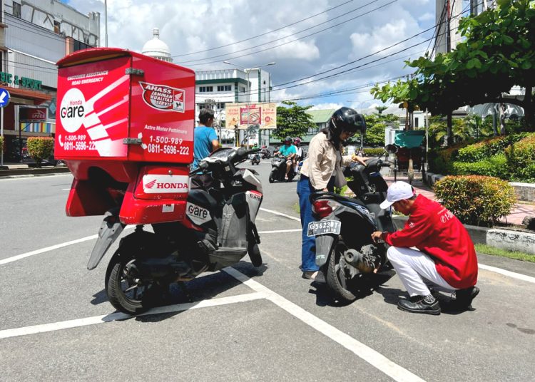 Layanan Honda CARE dari AHASS memberikan kenyamanan dan keamanan pengendara motor ketika berada di jalan. (ist)