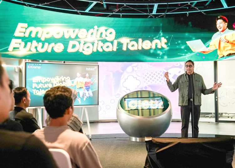 Indosat kembali menghadirkan IDCamp 2024, program beasiswa untuk mencetak developer berstandar industri mulai September 2024 hingga Januari 2025 mendatang. Pada tahun ke lima sejak pertama kali diluncurkan, IDCamp memperkenalkan dua program baru yang berfokus pada kecerdasan buatan (Artificial Intelligence - AI) dan Otomasi dengan sertifikasi global. Program baru ini merupakan bagian dari perjalanan transformasi Indosat menjadi AI Native TechCo.(ist)