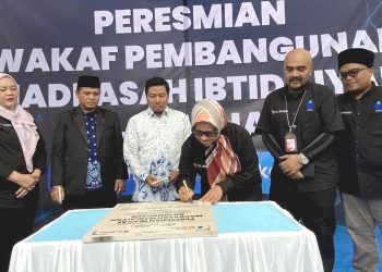 XL Axiata Renovasi Madrasah di Pelosok Sukabumi