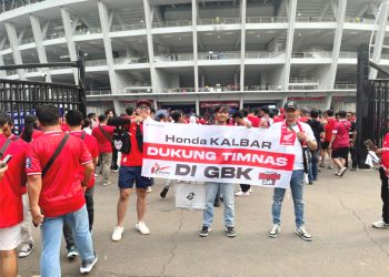 Konsumen Asmo Kalbar Nonton Langsung Laga Timnas di Stadion GBK