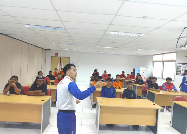 Acara Safety Riding Asmo Kalbar bersama Pemadam Kebakaran (Damkar) di Pontianak. (ist)