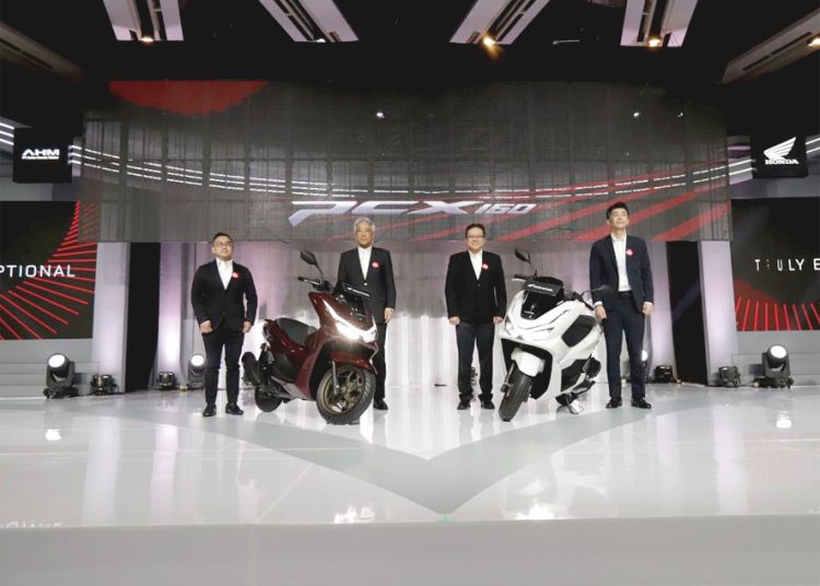 PT Astra Honda Motor (AHM) meluncurkan New Honda PCX160 dengan tampilan design teranyar yang sarat dengan kemewahan dan kecanggihan. (ist)