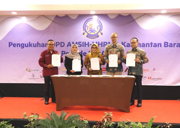 Pengukuhan asosiasl AMSIH HHRMA di Pontianak, Jumat. (ist)