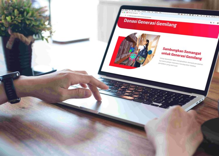 Melalui program Sambungkan Semangat untuk Generasi Gemilang, Telkomsel mengajak pelanggan untuk menukarkan 5 Telkomsel Poin atau 10 uCoin by.U untuk didonasikan menjadi tas sekolah untuk pelajar yang membutuhkan di berbagai wilayah Indonesia. (ist)