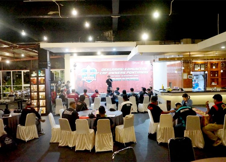 Astra Motor Kalimantan Barat bersama Paguyuban Honda West Borneo Community (HWBC) mendeklarasikan Club CRF Owners Pontianak. (ist)