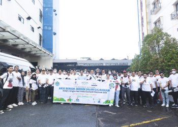 Aston Pontianak Gelar Aksi Bersih-bersih