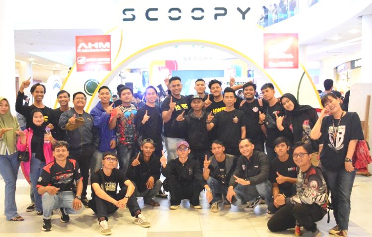Astra Motor Kalimantan Barat bersama Paguyuban Honda West Borneo Community sukses menggelar acara Matchy With Scoopy. (ist)