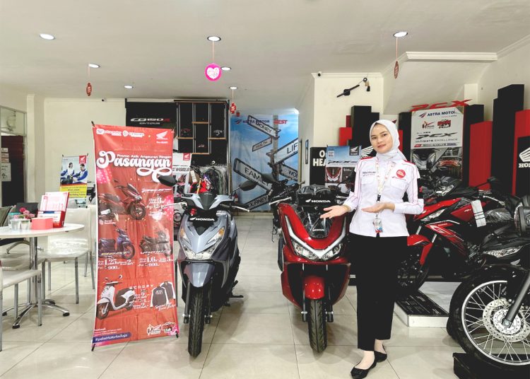 Promo Asik Angsuran Ringan (PASANGAN) dari Astra Motor Kalimantan Barat sebagai Main Dealer sepeda motor Honda untuk wilayah Kalimantan Barat dengan angsuran ringan. (ist)