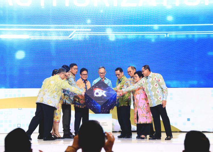 Peluncuran Sistem Informasi Pelaku di sektor keuangan (Sipelaku) dan Indonesia Anti Scam Center (IASC) dalam acara Pertemuan Tahunan Industri Jasa Keuangan (PTIJK) 2025 di Jakarta, Selasa. (ist)