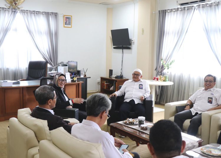 Kepala Perwakilan BPKP Provinsi Kalimantan Barat Rudy M. Harahap kunjungan kerja ke Kantor BPK Perwakilan Kalimantan Barat Senin. (ist)