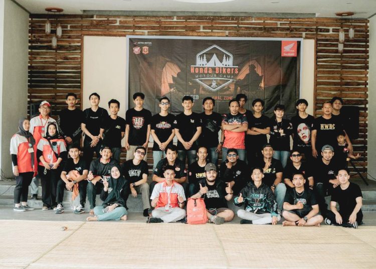 Honda Bikers Motour Camp yang mempererat kebersamaan antar komunitas motor Honda West Borneo Community (HWBC). (ist)