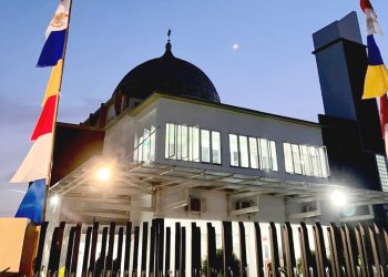 Masjid Al Mukhlishin Pontianak Terima Zakat Fitrah Beras 2.504 Kilo