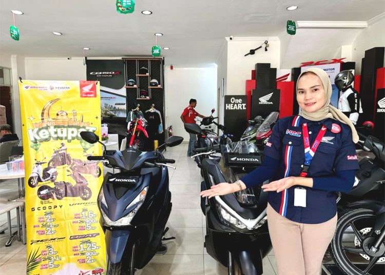 Astra Motor Kalimantan memberikan promo “KETUPAT (Kejar Untung Belipat) dengan berbagai pilihan sepeda motor terbaru. (ist)