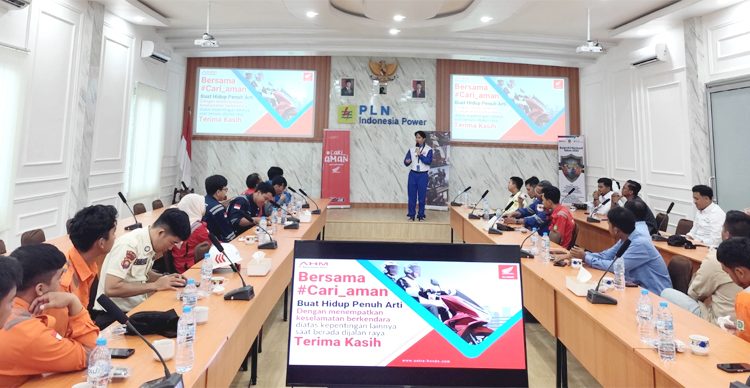 Edukasi Safety Riding bersama PLTU Bengkayang.(ist)