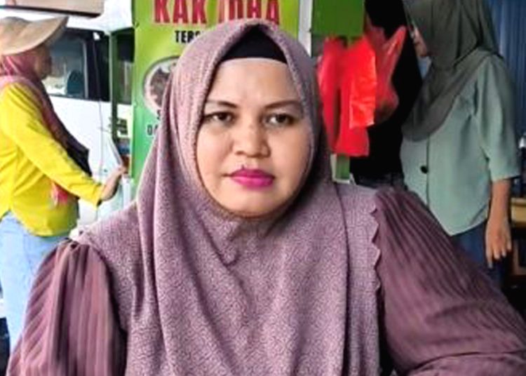 Kak Idha mempertahankan usaha sop mie warisan keluarga dan bermitra dengan Bank Kalbar. (vid)