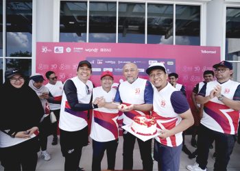 Rayakan HUT ke-30, Telkomsel Branch Pontianak Gelar Fun Run TripleON dan Galang Donasi Total Rp 30 Juta