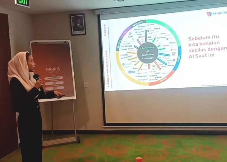 Haresti Asysy Amrihani, praktisi media, kandidat doktor ilmu komunikasi Universitas Indonesia (UI) memberi pencerahan kepada jurnalis dalam kegiatan Capacity Building Media Massa 2025 yang digelar oleh Bank Indonesia Perwakilan Kalimantan Barat di Denpasar, Bali, Jumat.