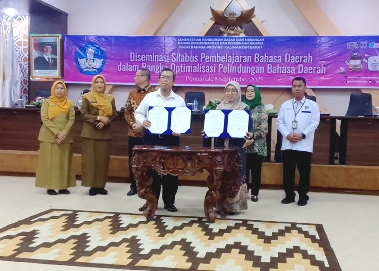 Kesepakatan kerjasama Balai Bahasa Provinsi Kalimantan Barat dan Universitas Tanjungpura (Untan) Pontianak guna memperkuat sinergi dalam menghadirkan silabus pembelajaran bahasa daerah yang terstruktur, relevan dan aplikatif di lingkungan perguruan tinggi.(mb)
