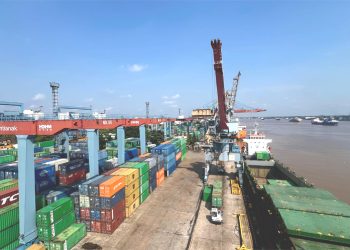 Operasional Pelabuhan Normal, Pelindo Gerak Cepat Atasi Dampak Angin Kencang di Pontianak