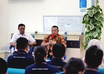 Rokidi Kunjungi Kantor Cabang Bank Kalbar Berikan Motivasi