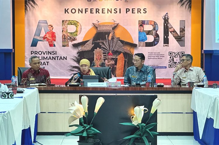 Kepala Kanwil DJP Kalimantan Barat Inge Diana Rismawanti dalam kegiatan Media Gathering, yang merupakan rangkaian kegiatan Konferensi Pers APBN Kalimantan Barat Edisi September 2025, di Aula Kanwil Direktorat Jenderal Perbendaharaan (DJPb) Kalbar, Kamis. (ist)