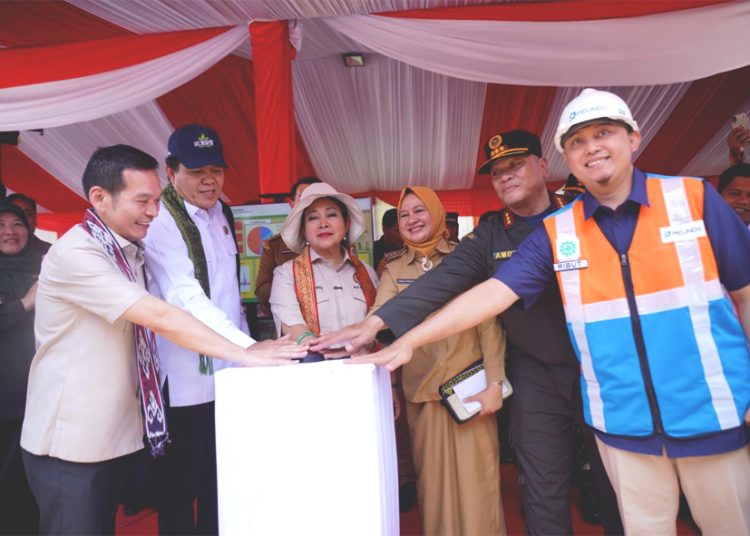 Pelepasan ekspor kratom ke India dalam Giat Akselerasi Ekspor tahun 2025 di Pelabuhan Dwikora Pontianak, Selasa. (ist)