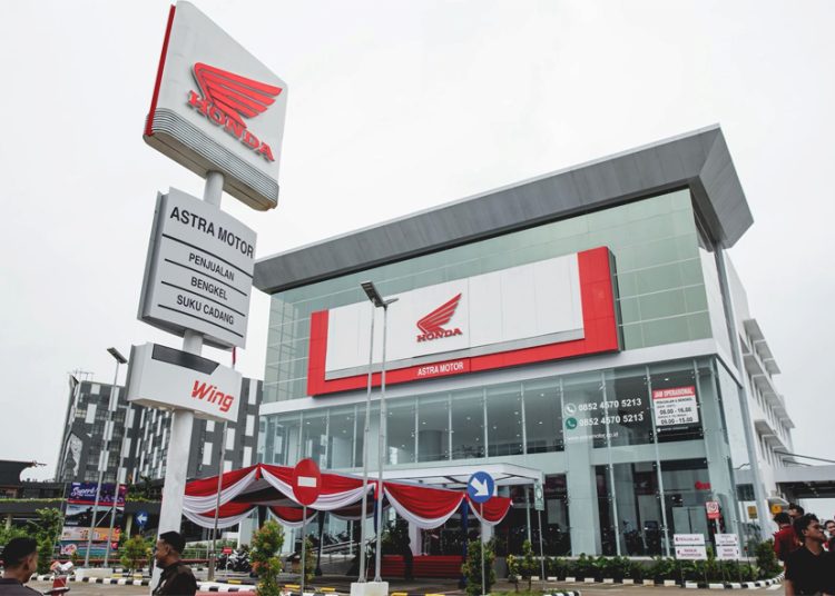 Main Dealer Astra Motor Kalimantan Barat dan Astra Motor Center Pontianak diresmikan dan telah beroperasional untuk mewujudkan mimpi konsumen Honda dengan menghadirkan pengalaman dan layanan terbaik. (ist)