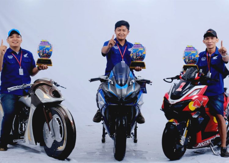 Pemenang HMC 2025, Nur Samsul Alam Hasan Basri pada kategori Matic & Cub modifikasi sepeda motor Honda Vario 160 bergaya MotoGP. Selanjutnya, Moh. Fakhrudin As’ad berhasil meraih gelar Juara Nasional kategori Sport dengan karya modifikasi CBR250RR. Terakhir, Wory Ransindustrianto dengan modifikasi Honda Tiger sebagai pemenang Juara Nasional kategori Ultimate. (ist)