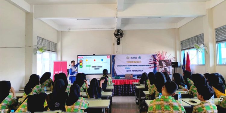 Asmo Kalbar Tanamkan Budaya  #Cari_aman Siswa SMPN 13 Pontianak