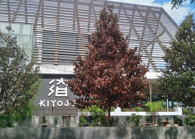 Kiyosu Cafe Untan Pontianak jadi contoh inklusivitas yang mempekerjakan penyandang disabilitas tanpa membedakan perlakuan. (ib)