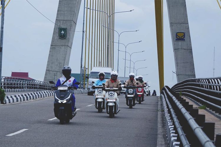 PT Astra Honda Motor (AHM) bersama Main Dealer sepeda motor Honda seluruh Indonesia mengajak 1.621 anak muda dari seluruh Indonesia untuk menerapkan gaya hidup berkelanjutan melalui decluttering atau memilah dan mengelola barang yang tidak diperlukan.(ist)