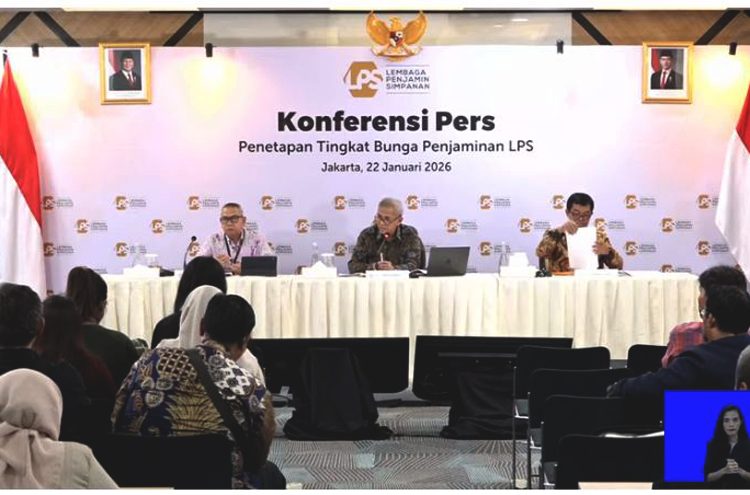 Konferensi pers penetapan bunga penjaminan LPS di Jakarta, Kamis.(yutub)