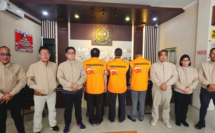 Para tersangka tindak pidana pasar modal PT SWAT. (ist)