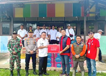 Telkomsel Salurkan Bantuan Peduli Banjir dan Pengamanan Jaringan