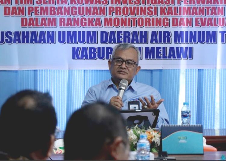 Kepala Perwakilan BPKP Provinsi Kalimantan Barat, Rudy M. Harahap, ketika mengunjungi Perumdam Tirta Melawi Kabupaten Melawi dan Perumdam Tirta Senentang Kabupaten Sintang.(ist)