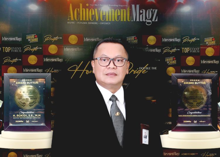Direktur Utama Bank Kalbar Rokidi kembali meraih Professional Excellence Award 2026, sebuah penghargaan bergengsi yang semakin mengukuhkan eksistensinya sebagai lembaga keuangan daerah dengan performa unggul, kepemimpinan yang solid, serta reputasi yang kian diakui di tingkat nasional.(ist)