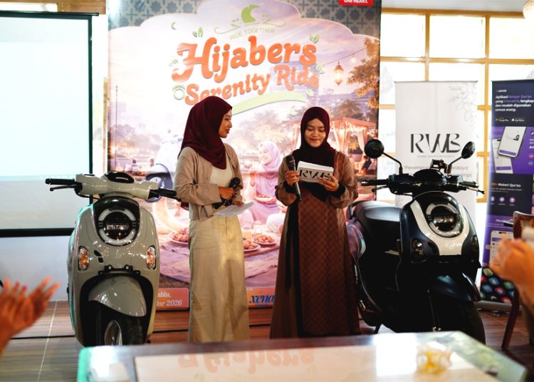 Asmo Kalbar) menggelar ajang berkendara eksklusif bertajuk "Hijabers Serenity Ride" berkolaborasi dengan komunitas Ruang Wanita Bercerita serta dihadiri oleh sosok inspiratif, Hikmah Nur Insani Runner Up 2 Putri Hijab Kalimantan Barat 2025.(ist)