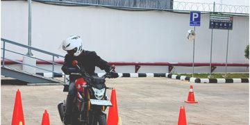 Tips Aman Berboncengan Hingga Prediksi Bahaya di Jalan Berlubang serta Jalur Sempit dari Asmo Kalbar